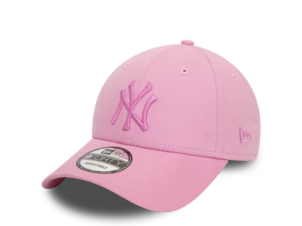 New Era New York Yankees League Essential Pink 9Forty Strapback Cappellini